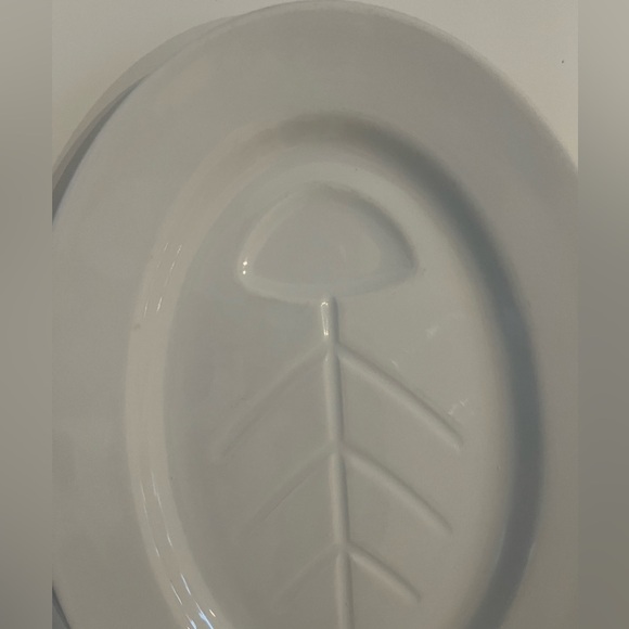 Ideal Ironstone Ware Ide Bros. Japan White Oval Plate with fish design-vintage - Picture 3 of 8
